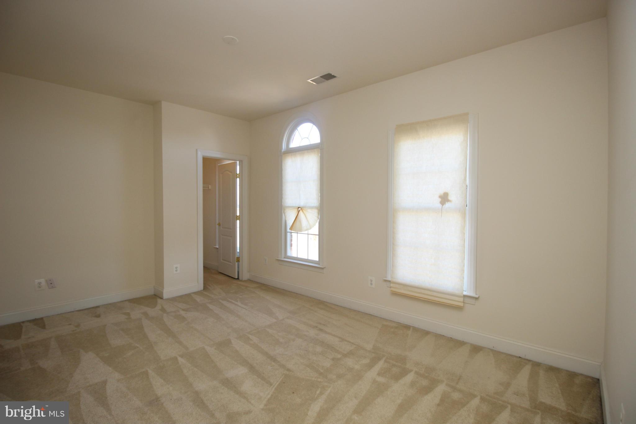 LANSDOWNE ON THE POTOMAC - Residential Lease