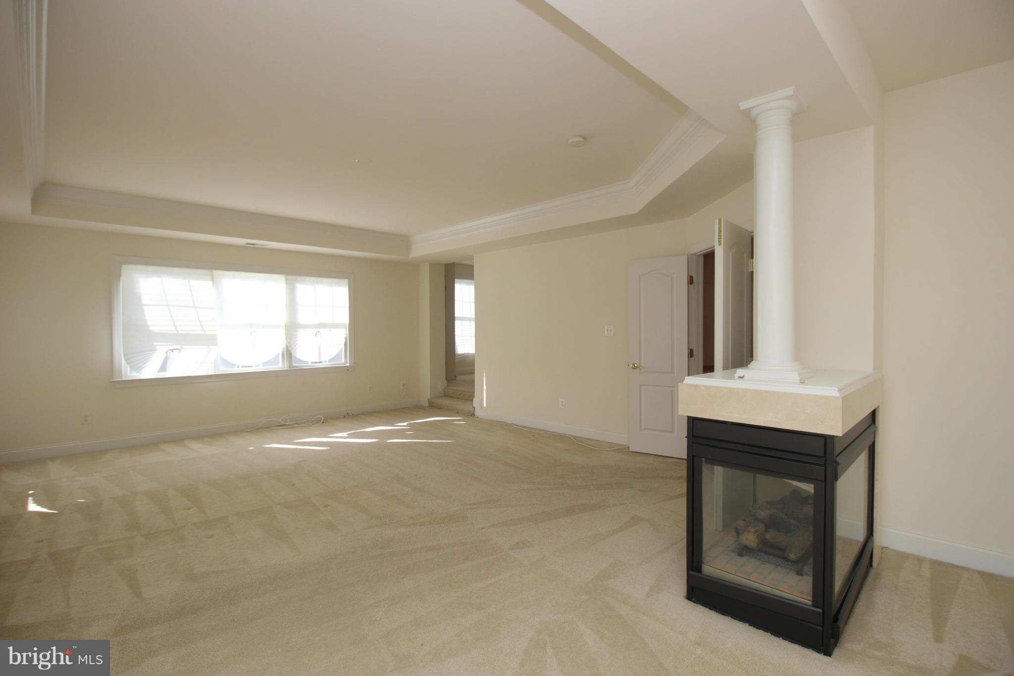 LANSDOWNE ON THE POTOMAC - Residential Lease