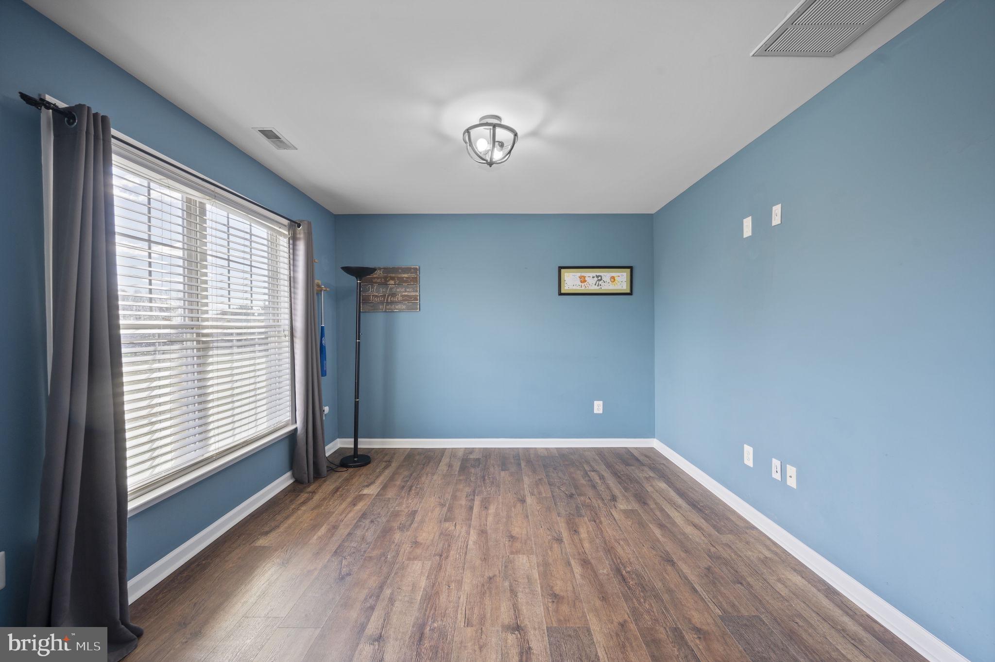 PRIESTFORD OVERLOOK - Residential