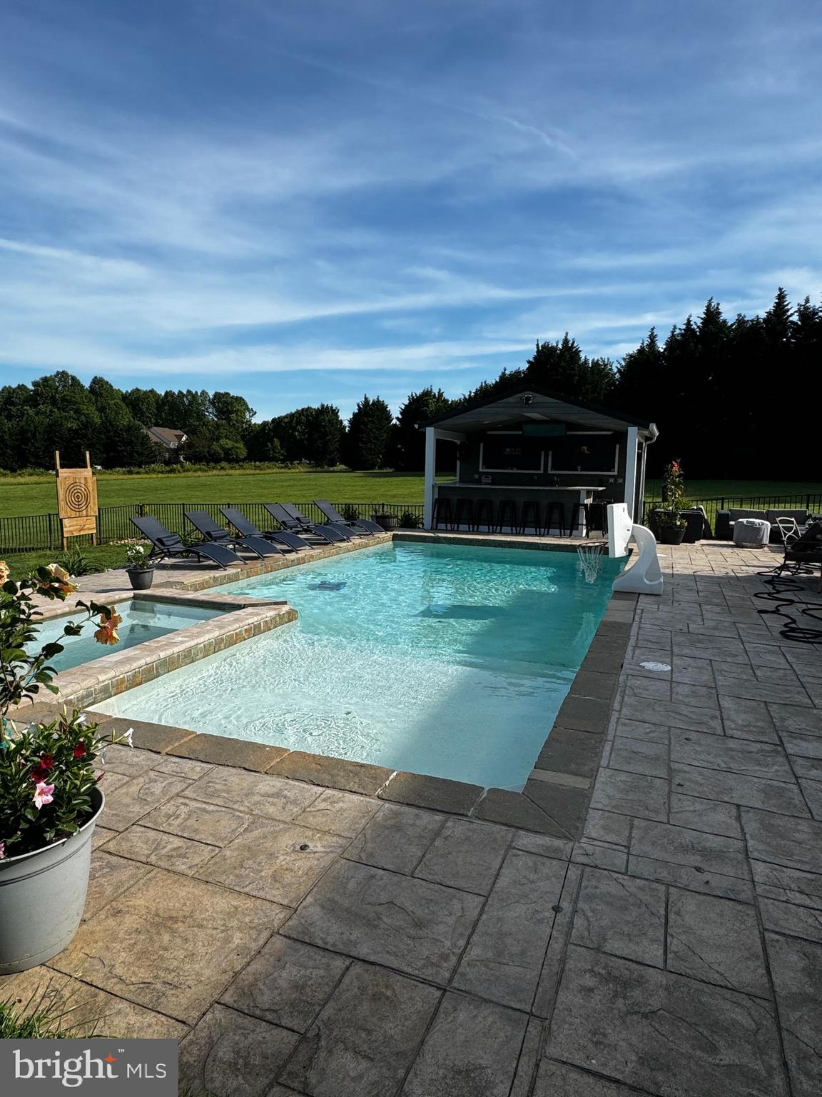 PRIESTFORD OVERLOOK - Residential