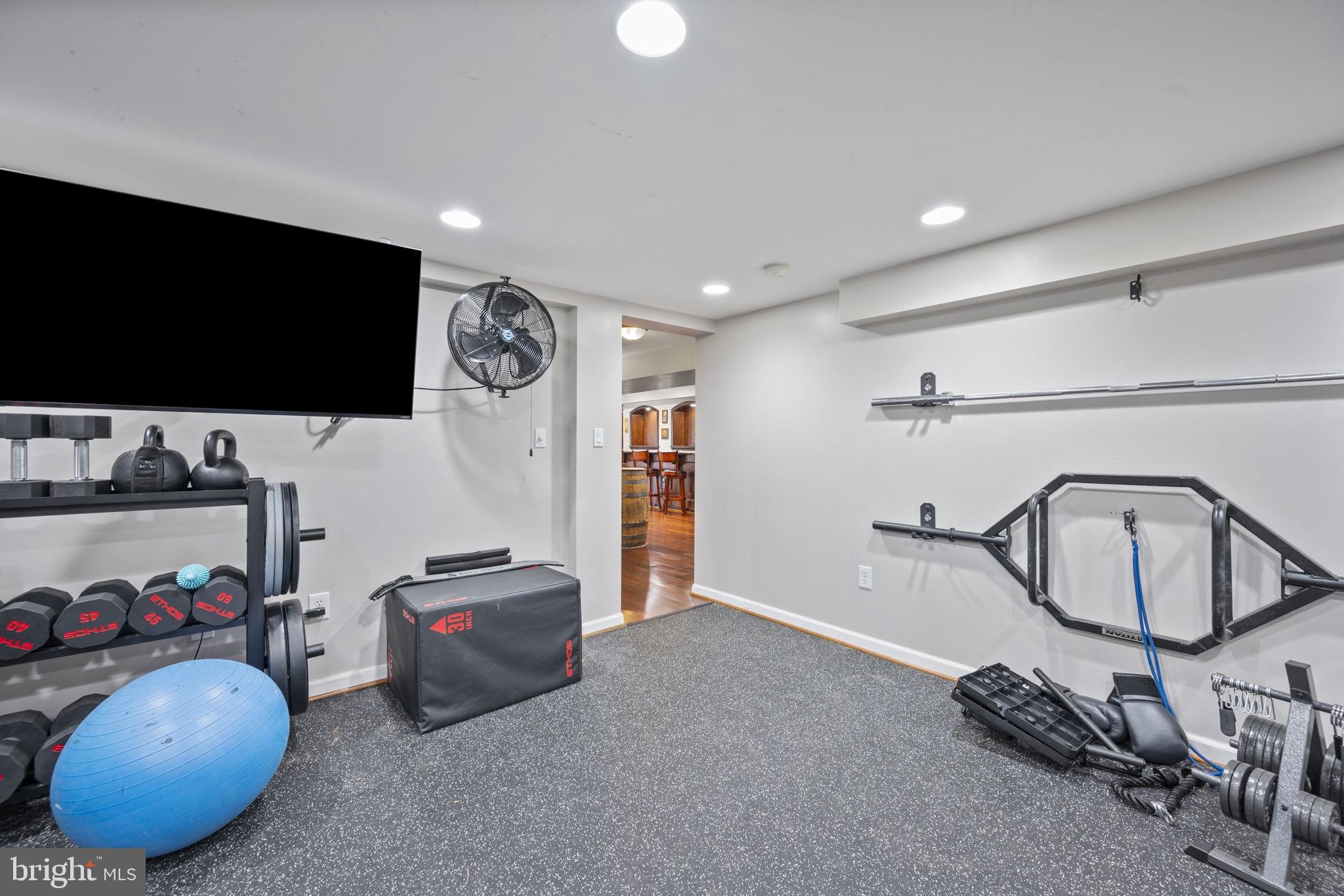 PRIESTFORD OVERLOOK - Residential