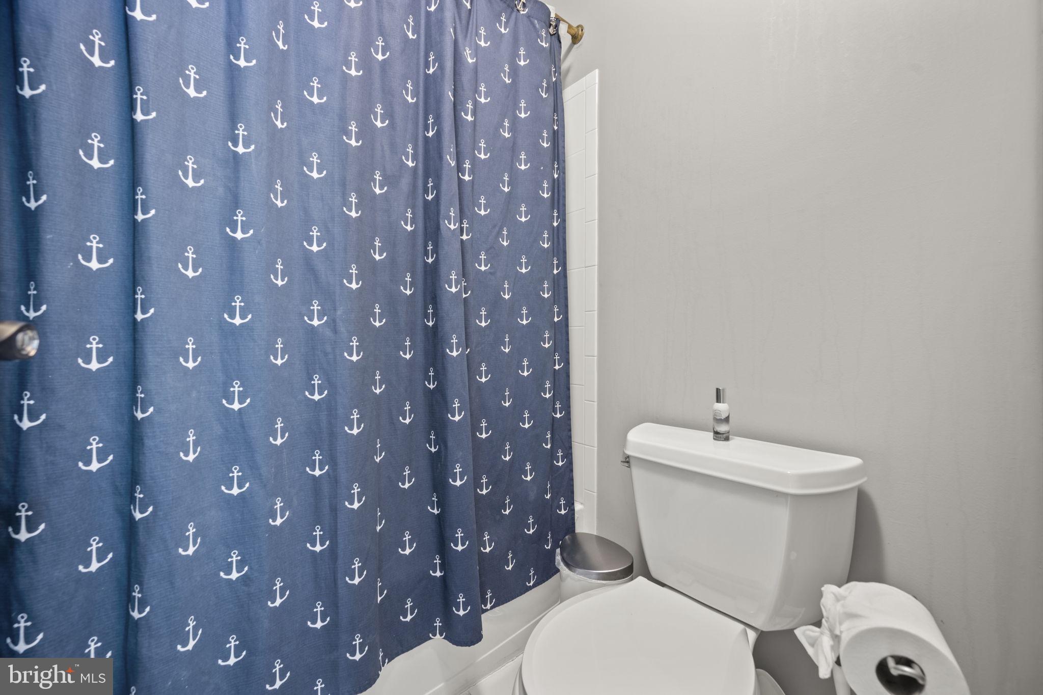 PRIESTFORD OVERLOOK - Residential