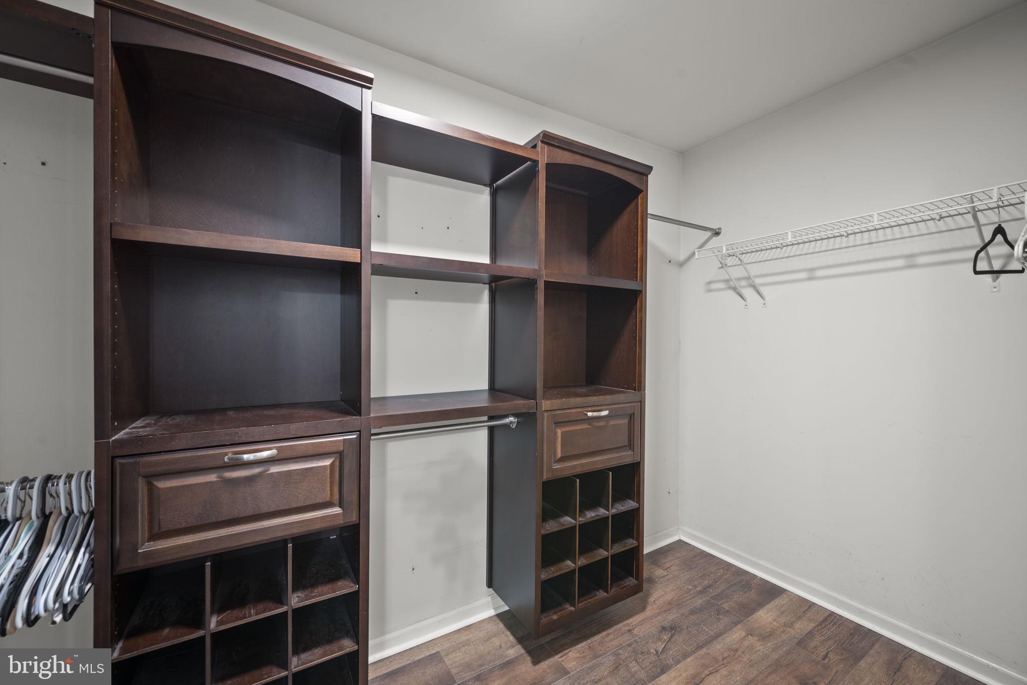 PRIESTFORD OVERLOOK - Residential