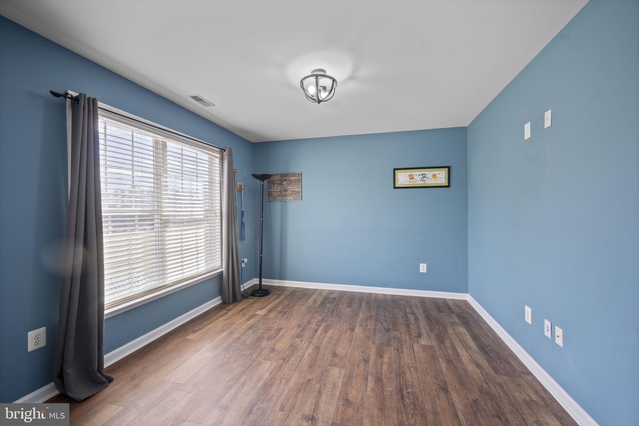 PRIESTFORD OVERLOOK - Residential