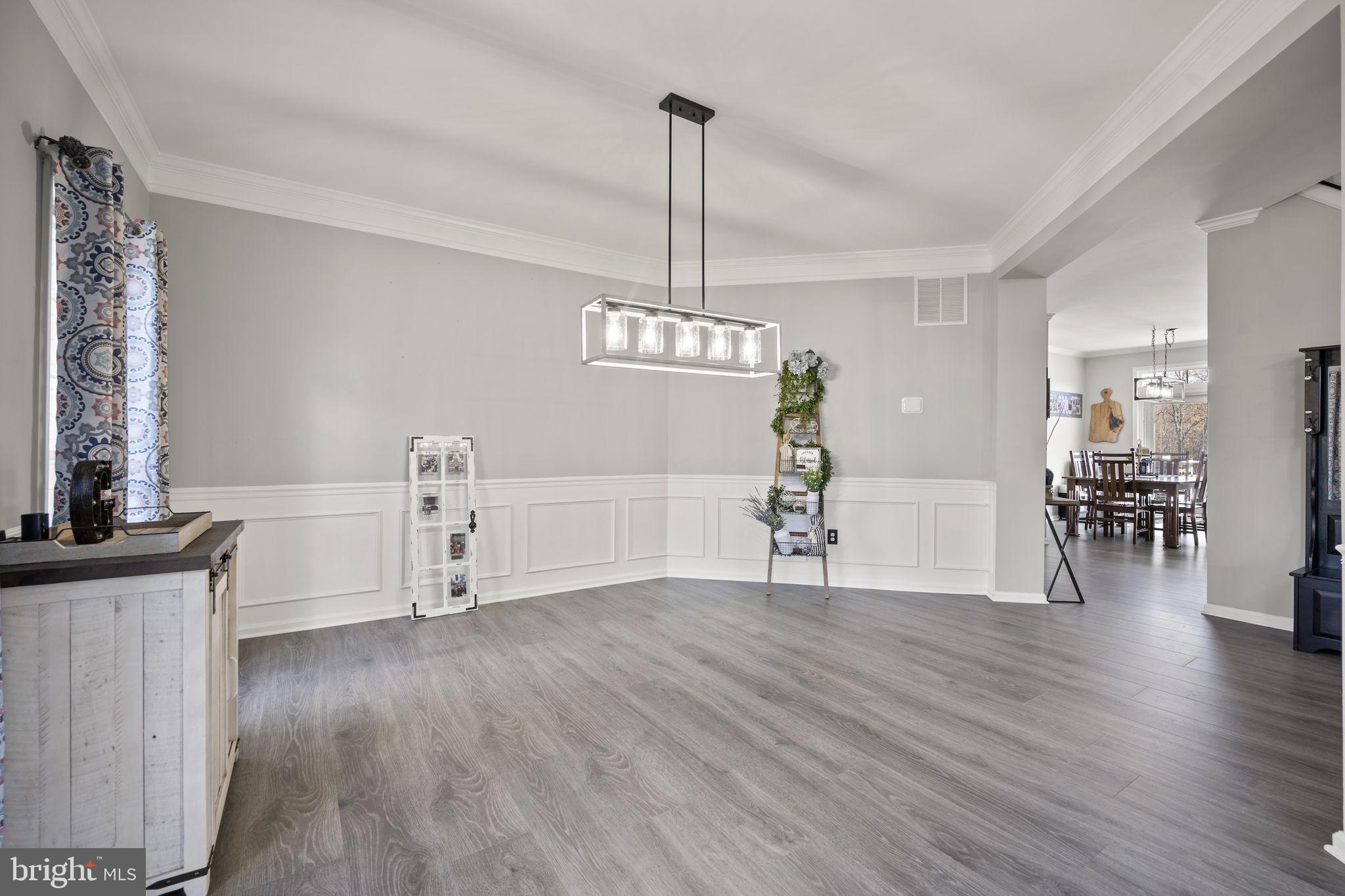 PRIESTFORD OVERLOOK - Residential