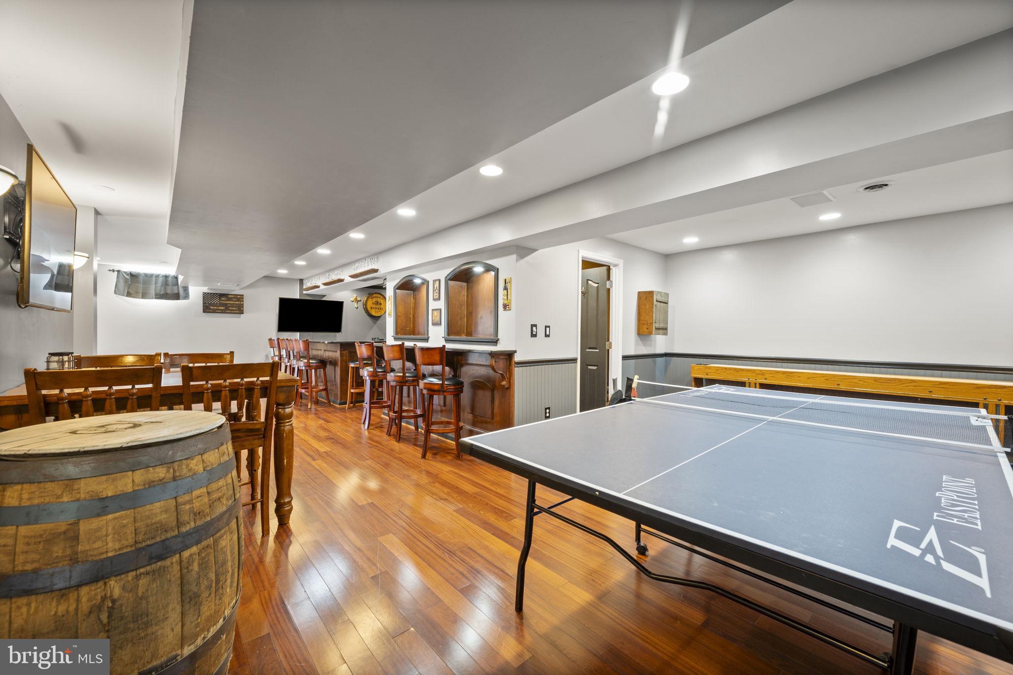 PRIESTFORD OVERLOOK - Residential