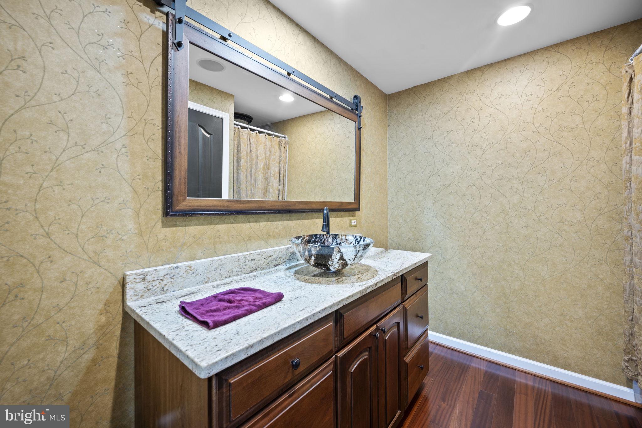 PRIESTFORD OVERLOOK - Residential