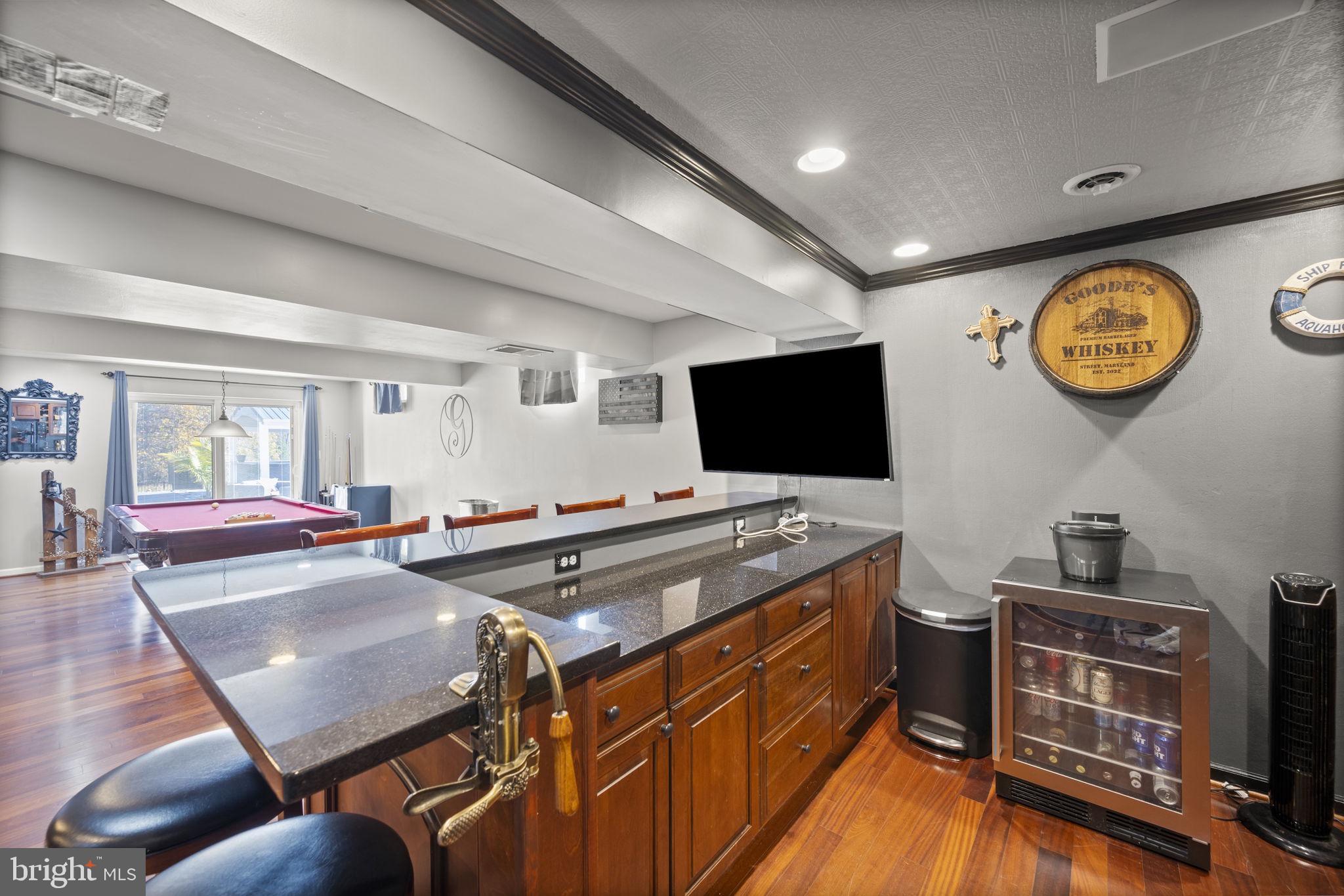 PRIESTFORD OVERLOOK - Residential