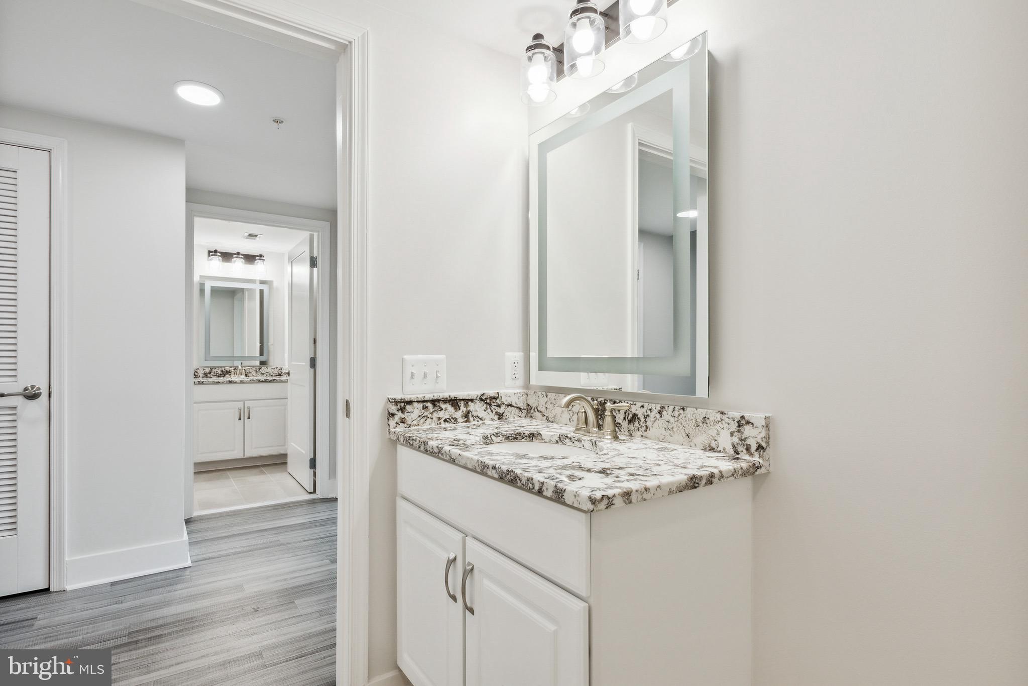 MONTGOMERY VILLAGE - Residential Lease