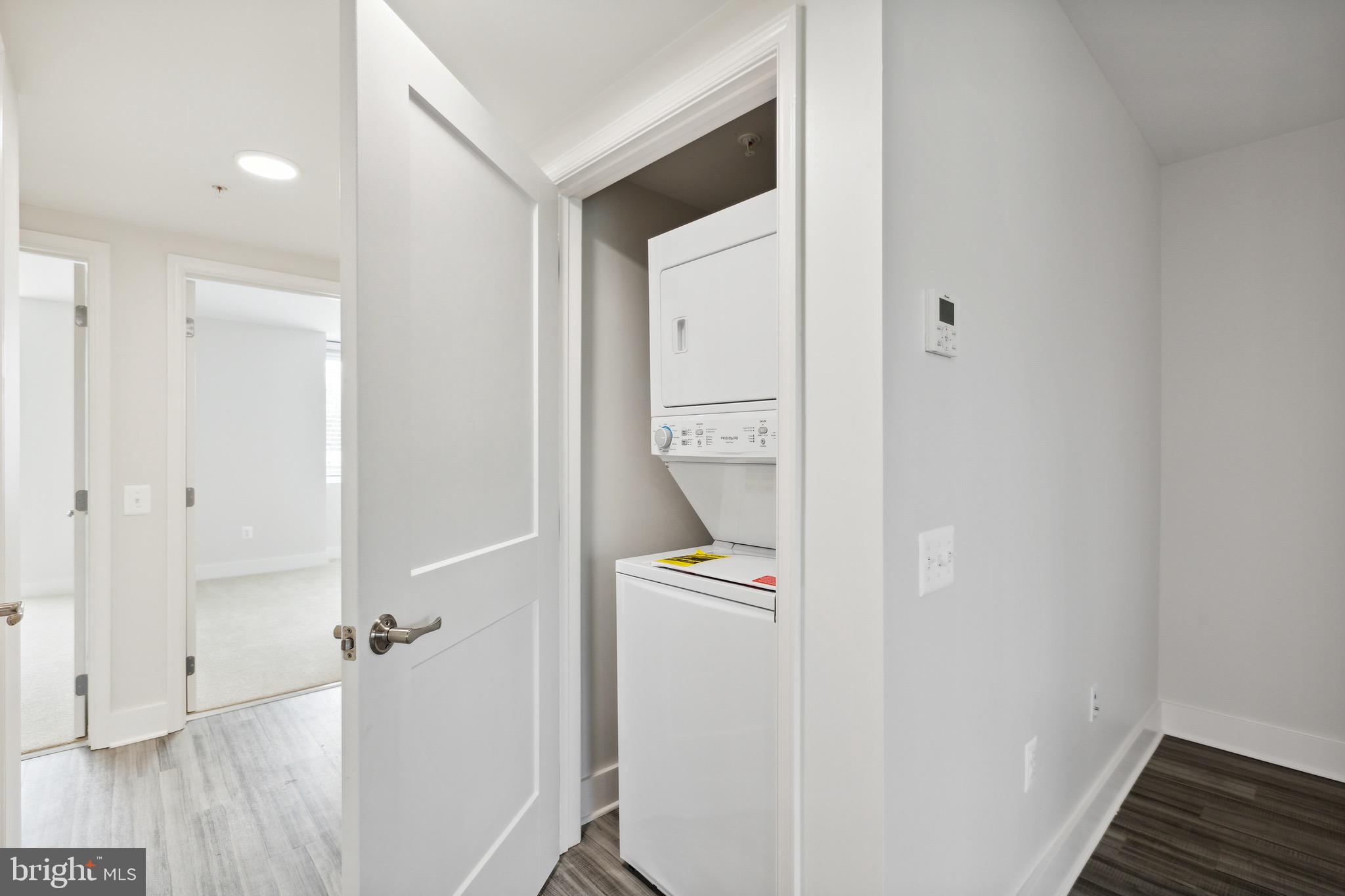 MONTGOMERY VILLAGE - Residential Lease