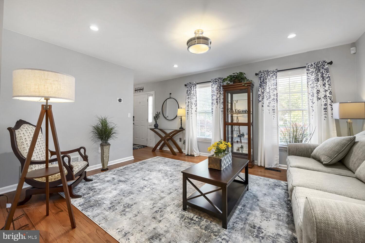 HUNTERS RUN - Residential