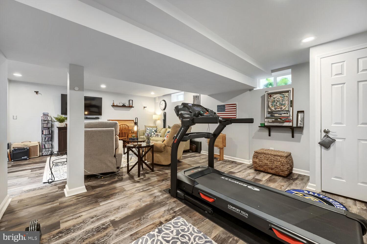 HUNTERS RUN - Residential
