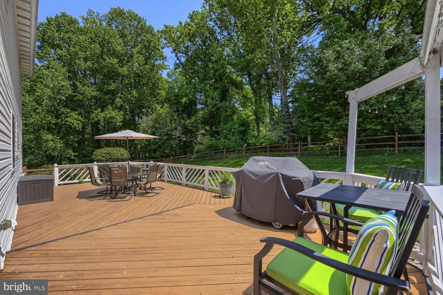 HUNTERS RUN - Residential