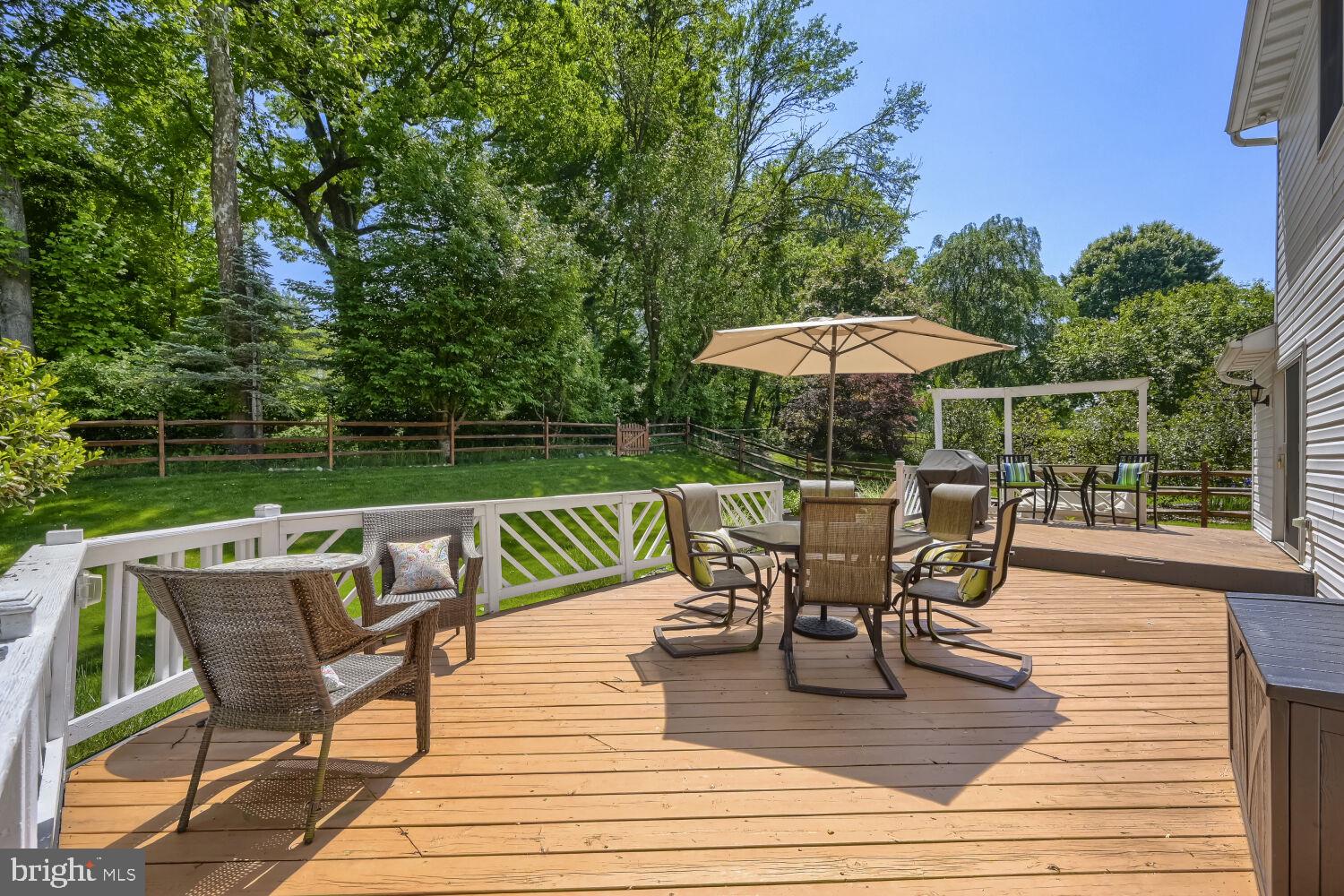 HUNTERS RUN - Residential