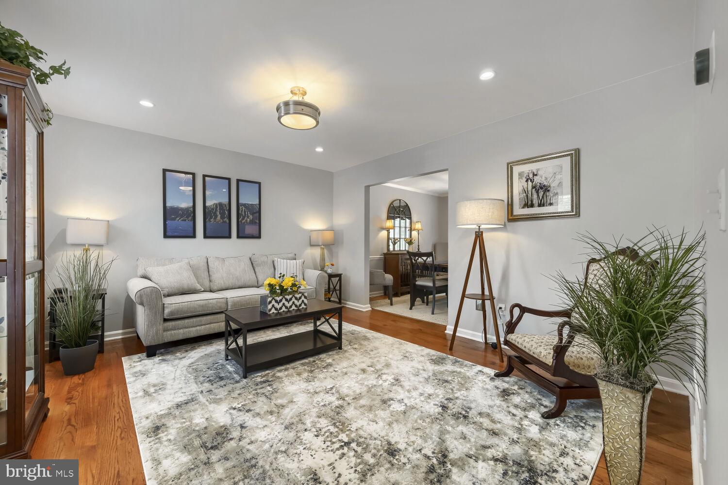 HUNTERS RUN - Residential