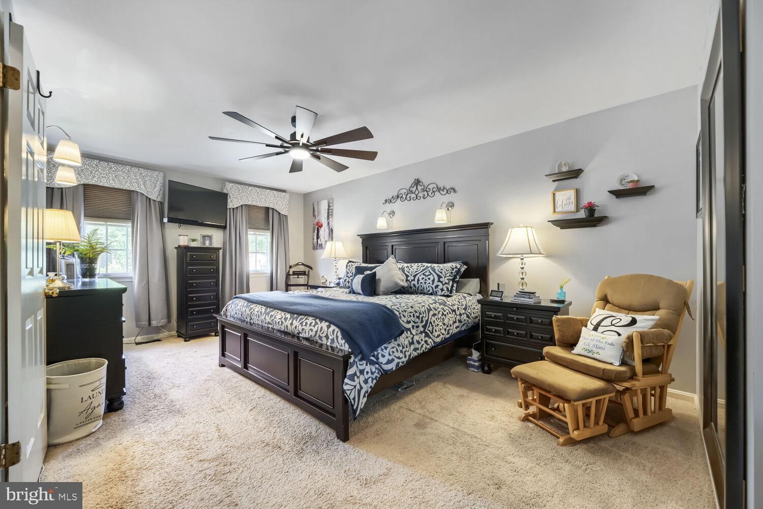 HUNTERS RUN - Residential