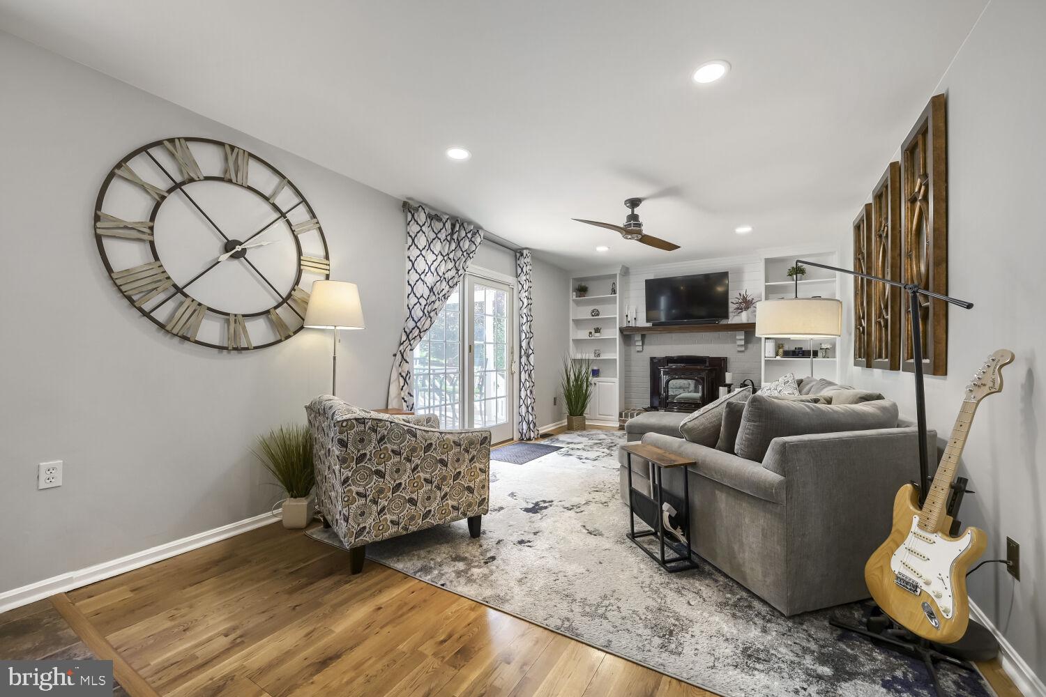 HUNTERS RUN - Residential