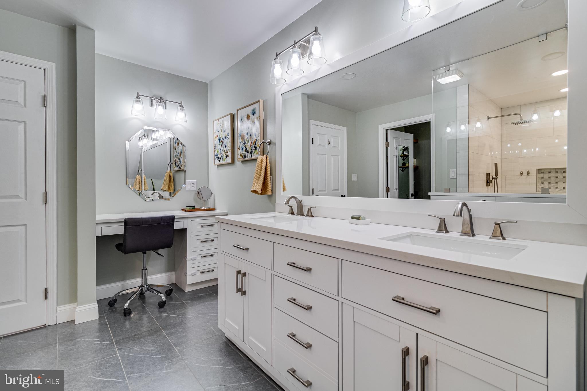 CEDAR COVE - Residential