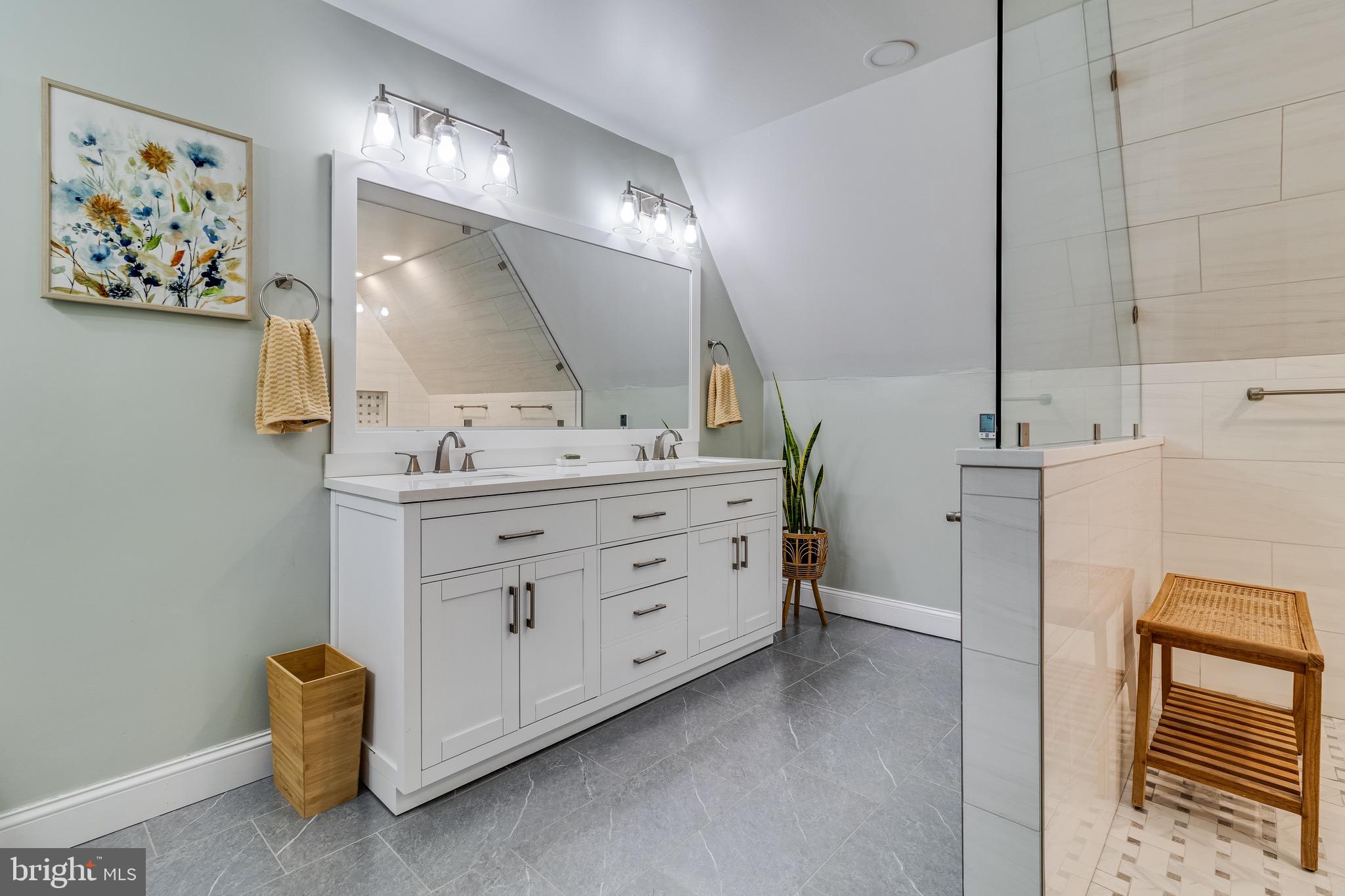 CEDAR COVE - Residential