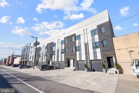 1422 S Front Street, Philadelphia, PA MLS: PAPH2451398