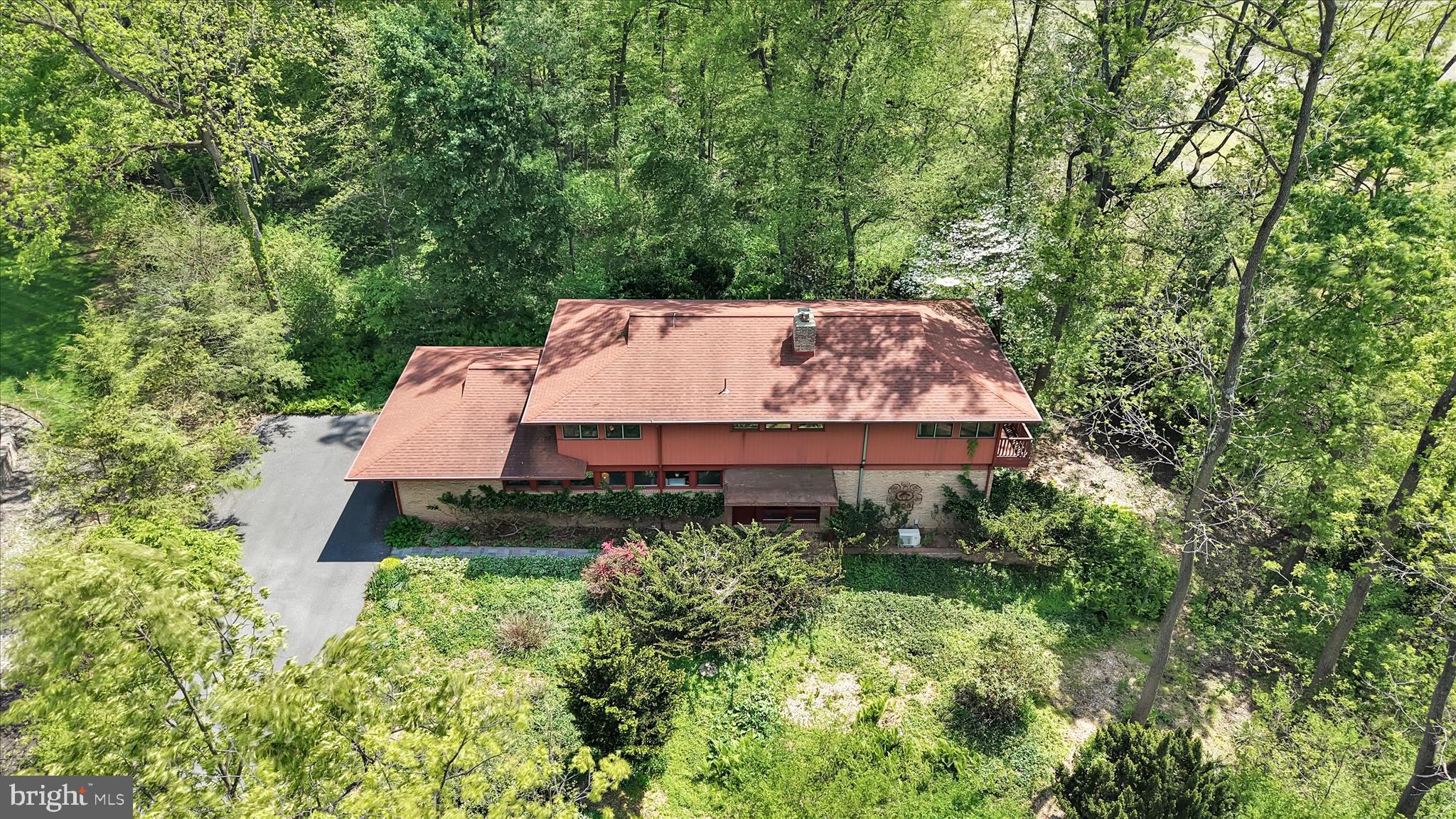 40 DEVON DRIVE