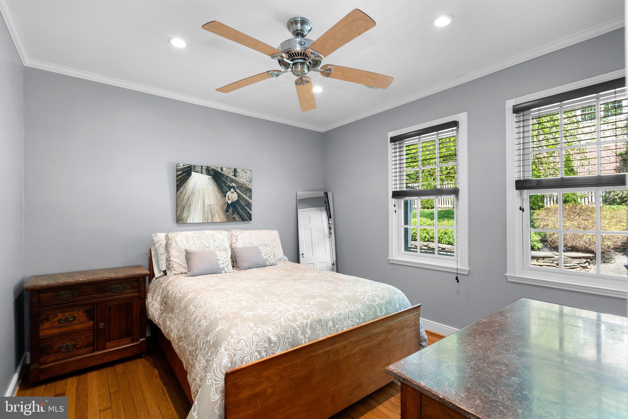 SOUTH WOODSIDE PARK - Residential