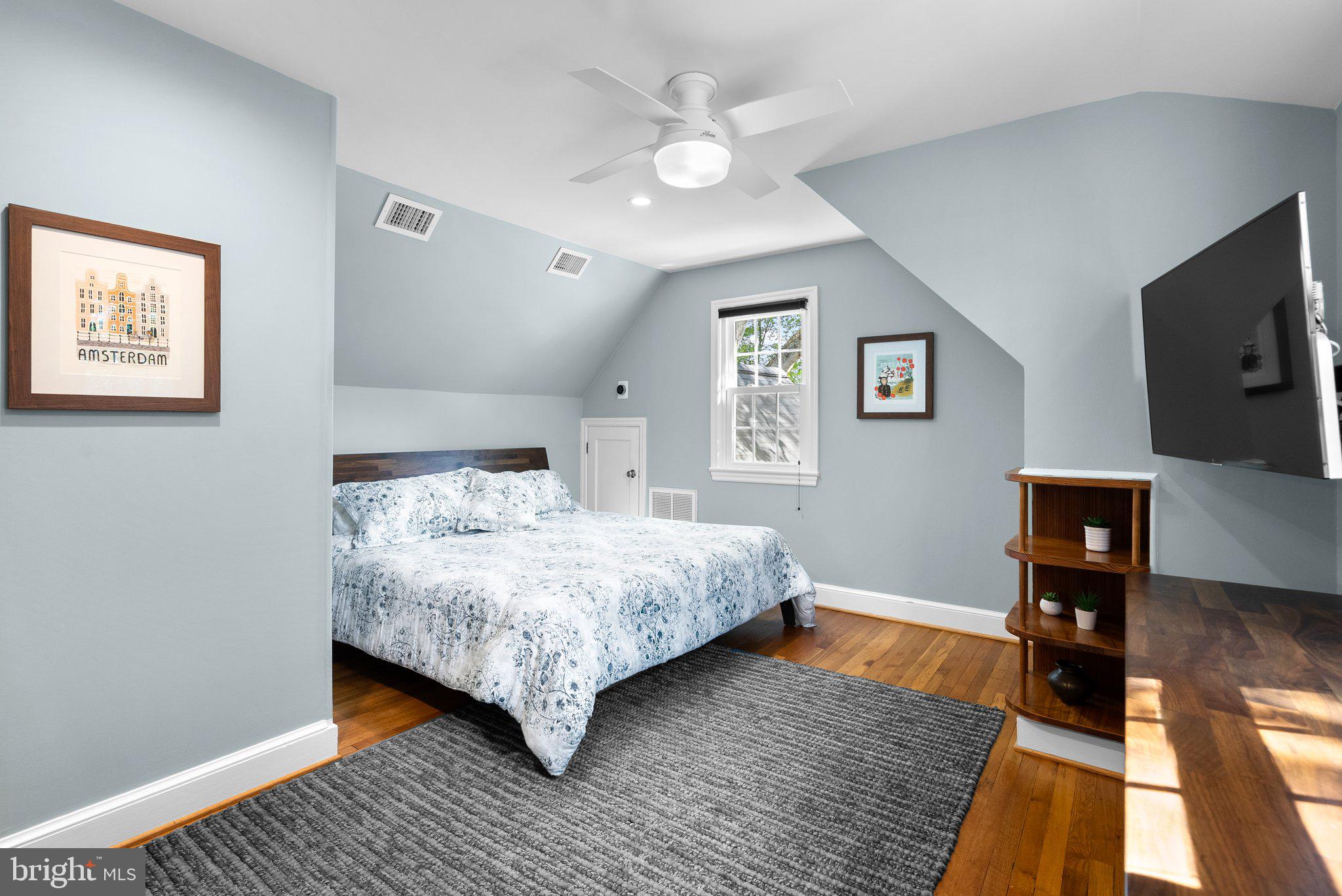 SOUTH WOODSIDE PARK - Residential