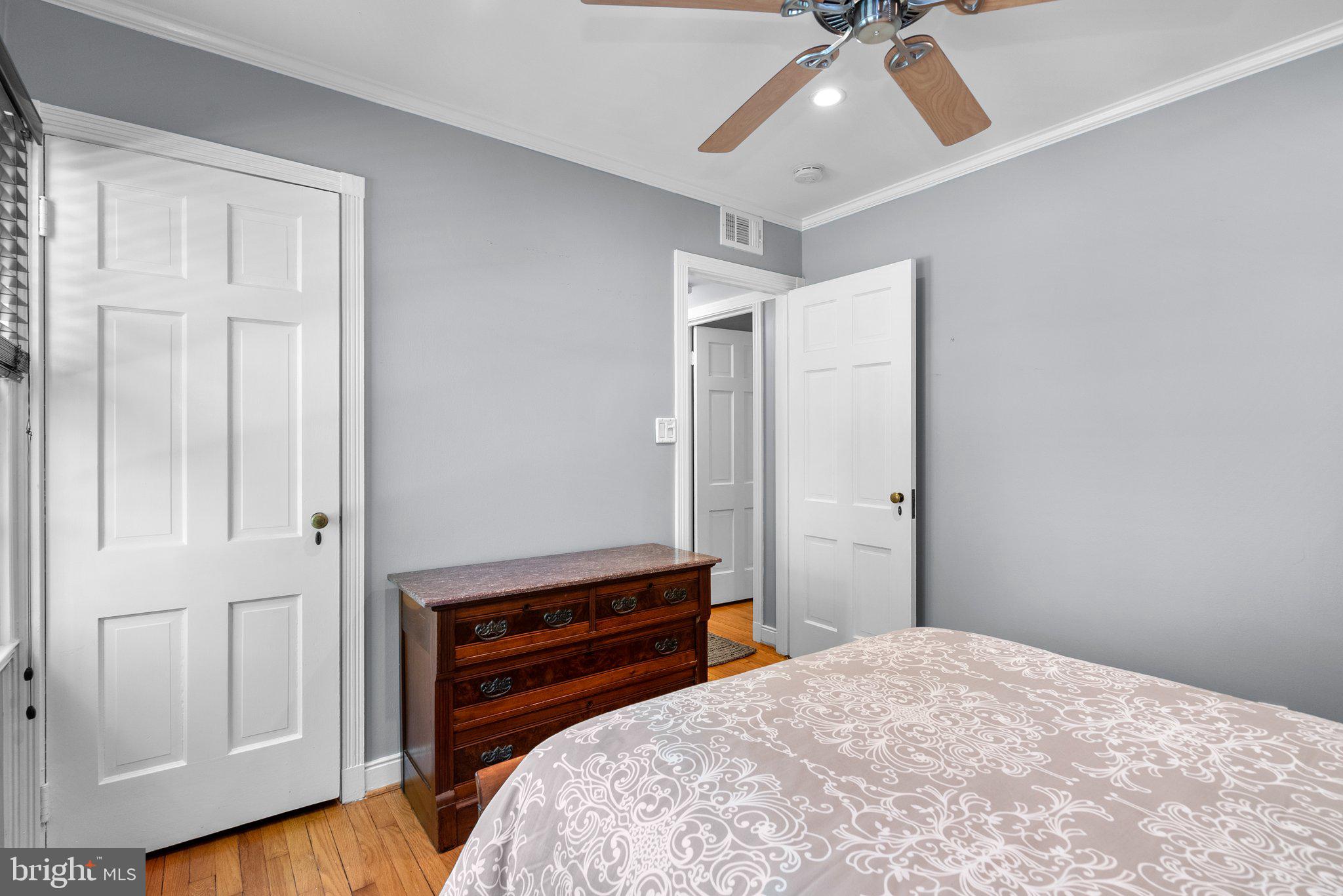 SOUTH WOODSIDE PARK - Residential