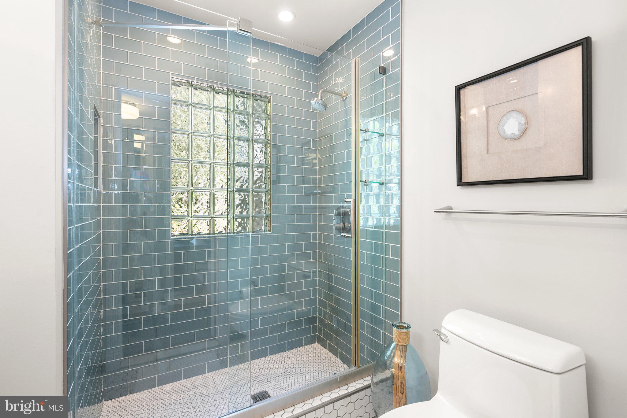 SOUTH WOODSIDE PARK - Residential