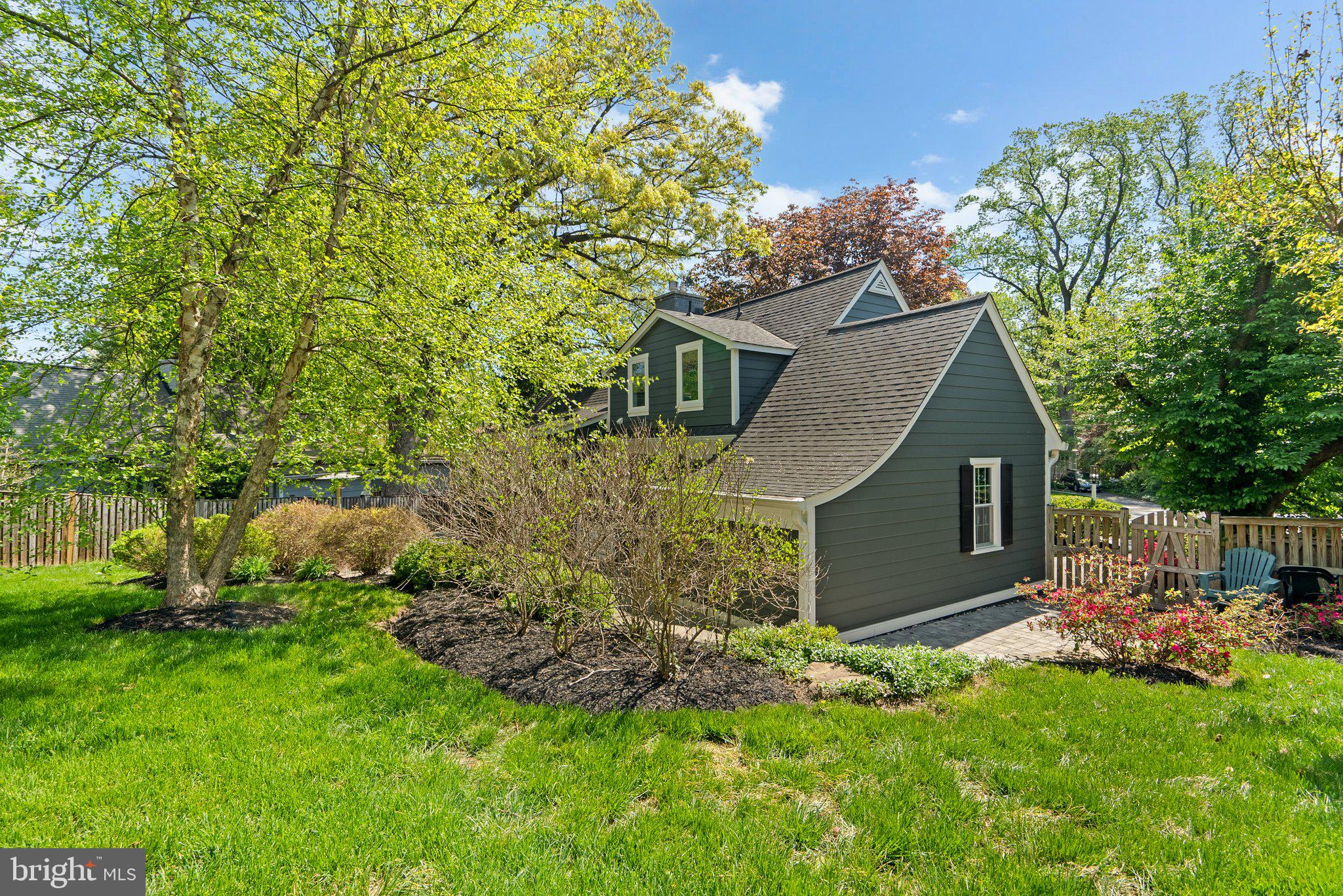 SOUTH WOODSIDE PARK - Residential