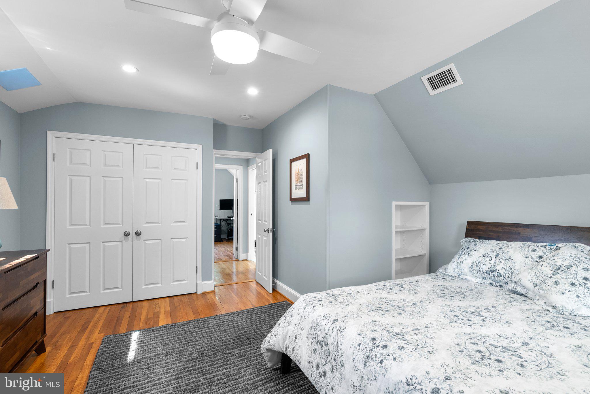 SOUTH WOODSIDE PARK - Residential