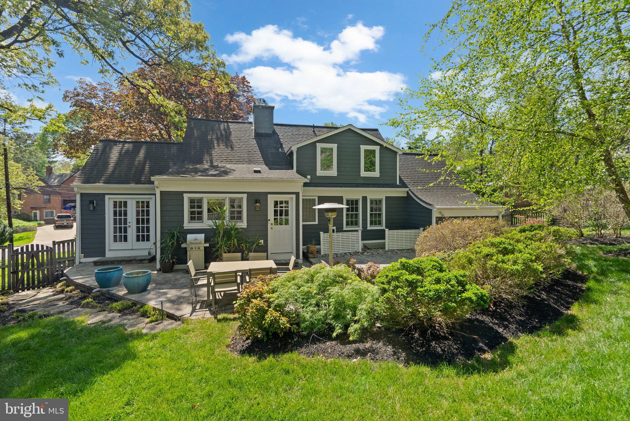 SOUTH WOODSIDE PARK - Residential