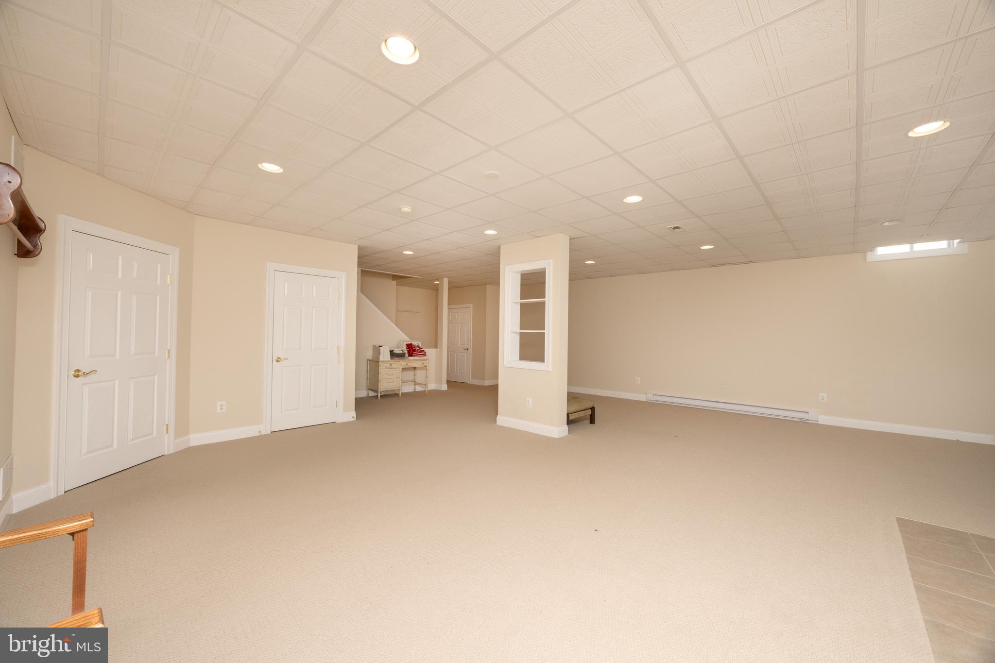 FOX RUN PRESERVE - Residential