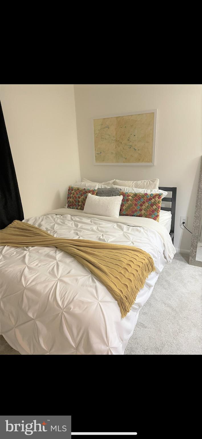 SUSSEX SQUARE CONDO - Residential Lease