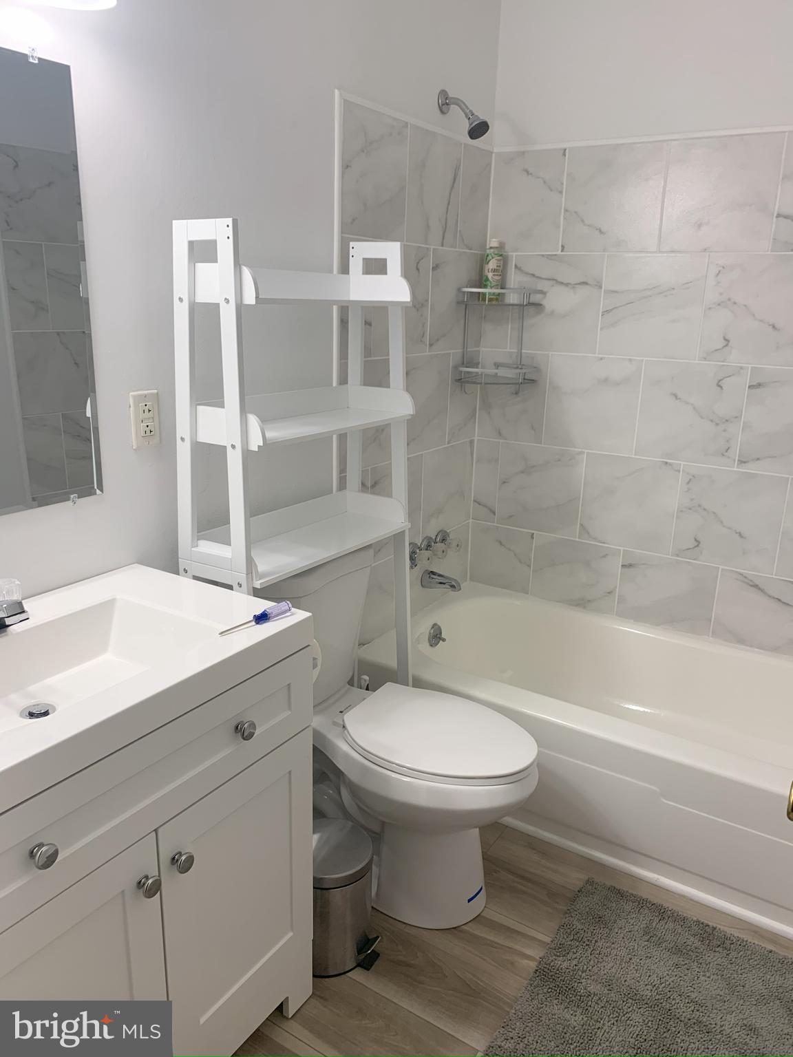 SUSSEX SQUARE CONDO - Residential Lease