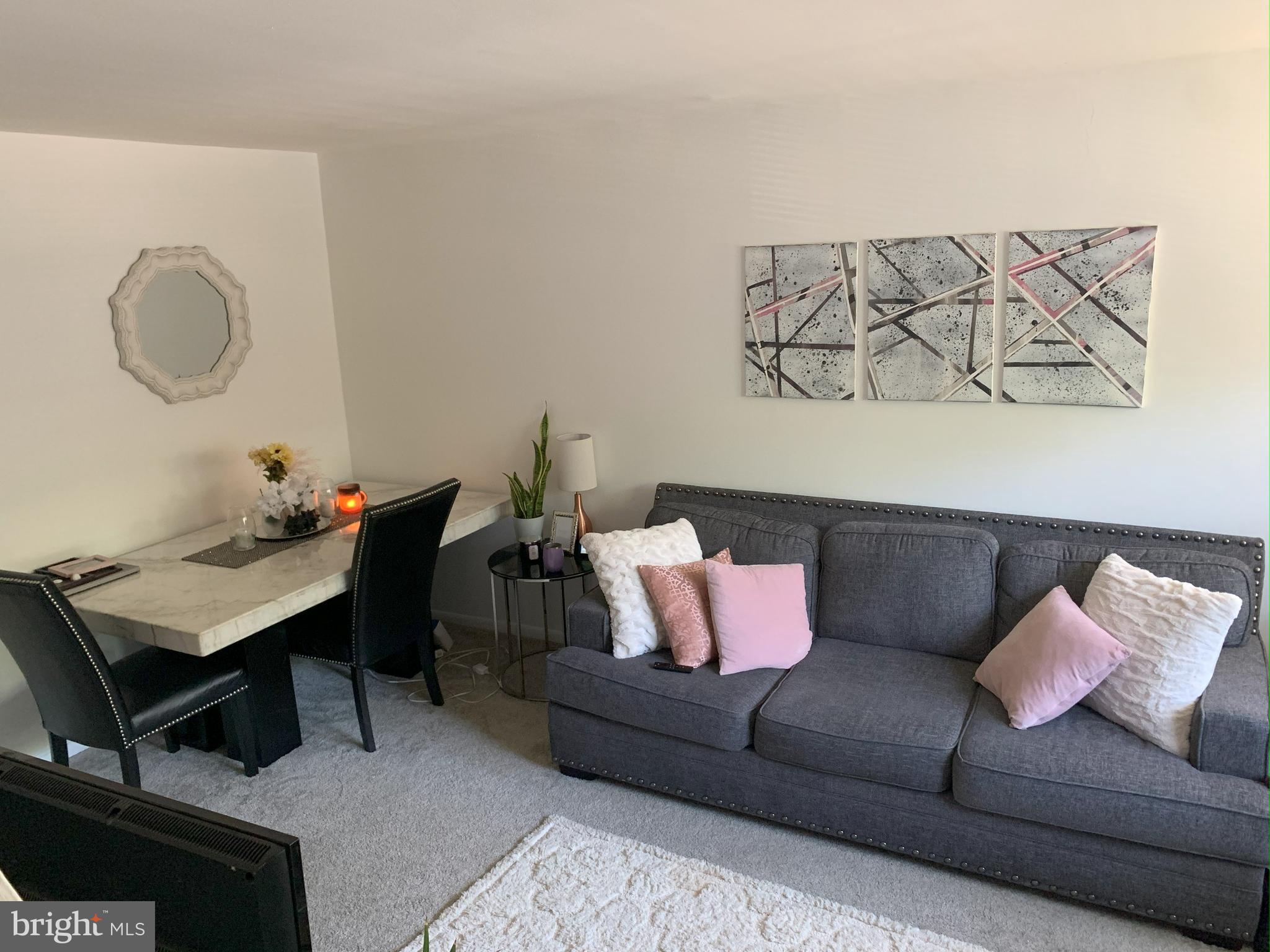SUSSEX SQUARE CONDO - Residential Lease
