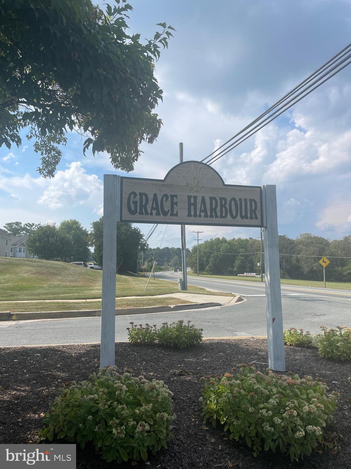 BAYLAND CONDO - Residential