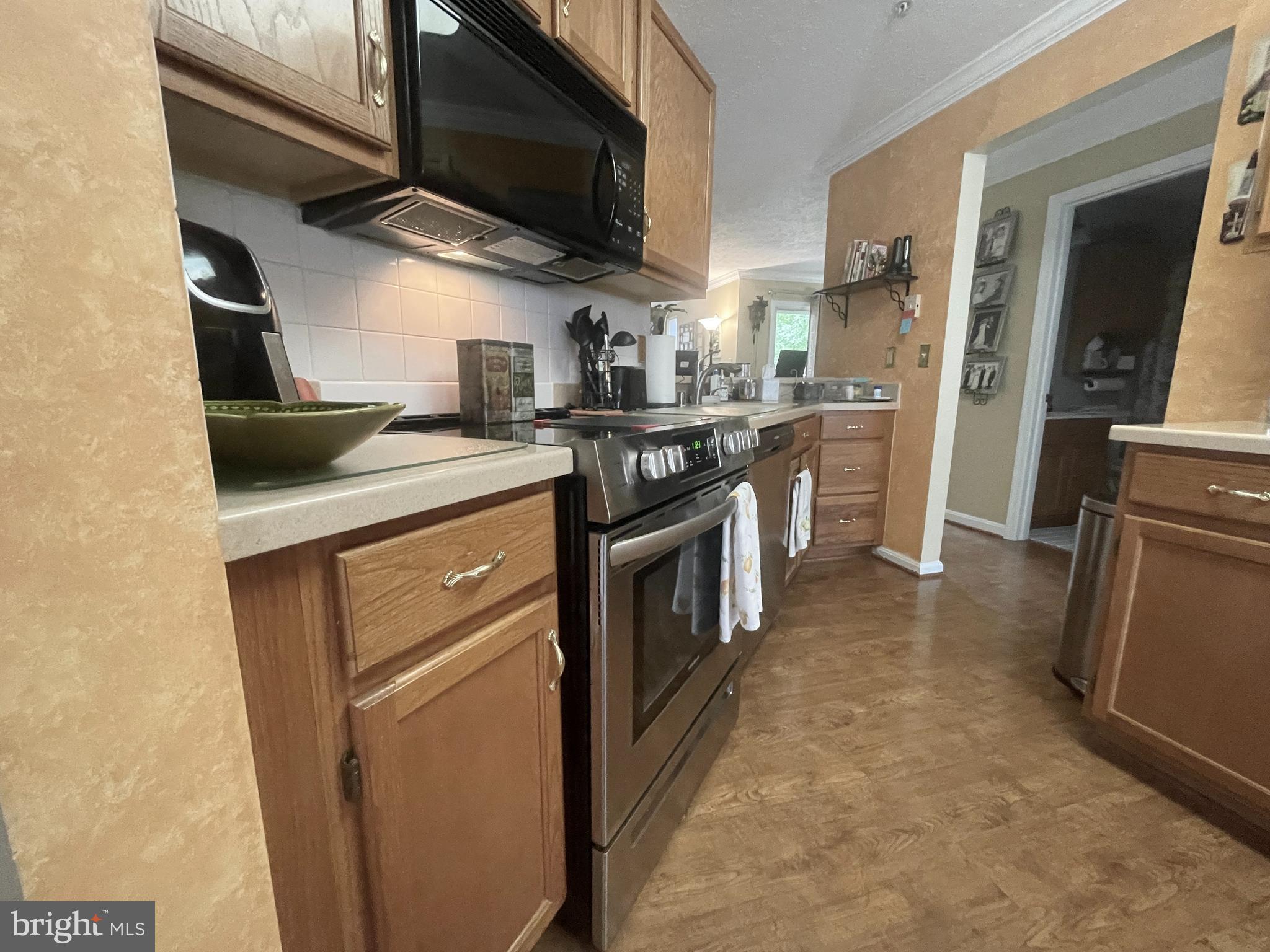 BAYLAND CONDO - Residential