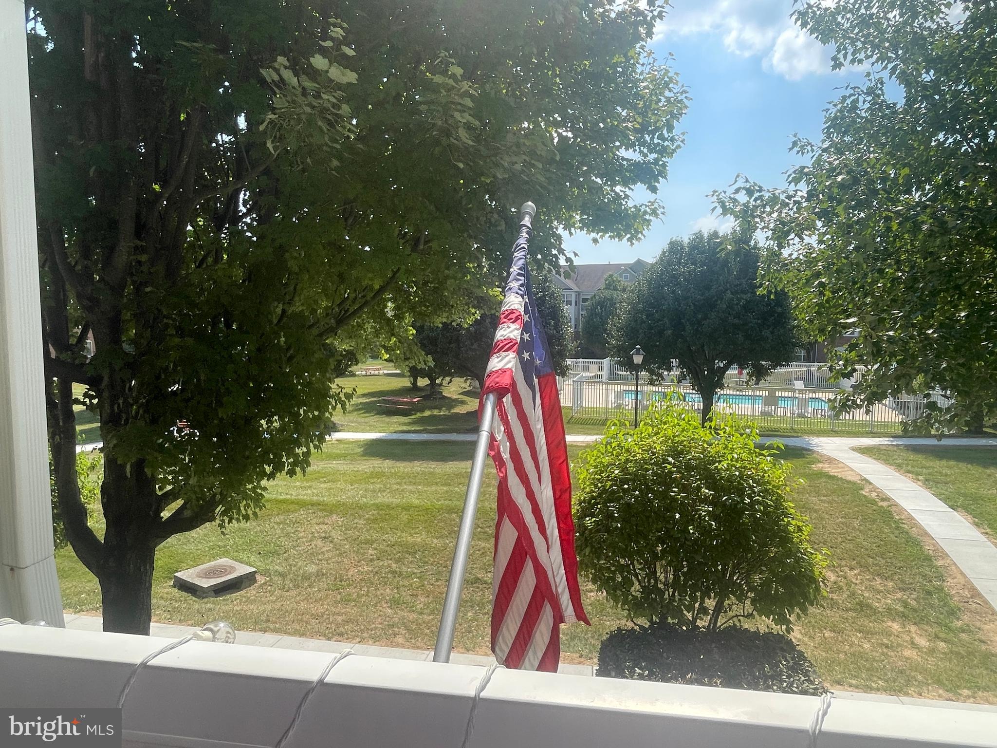 BAYLAND CONDO - Residential