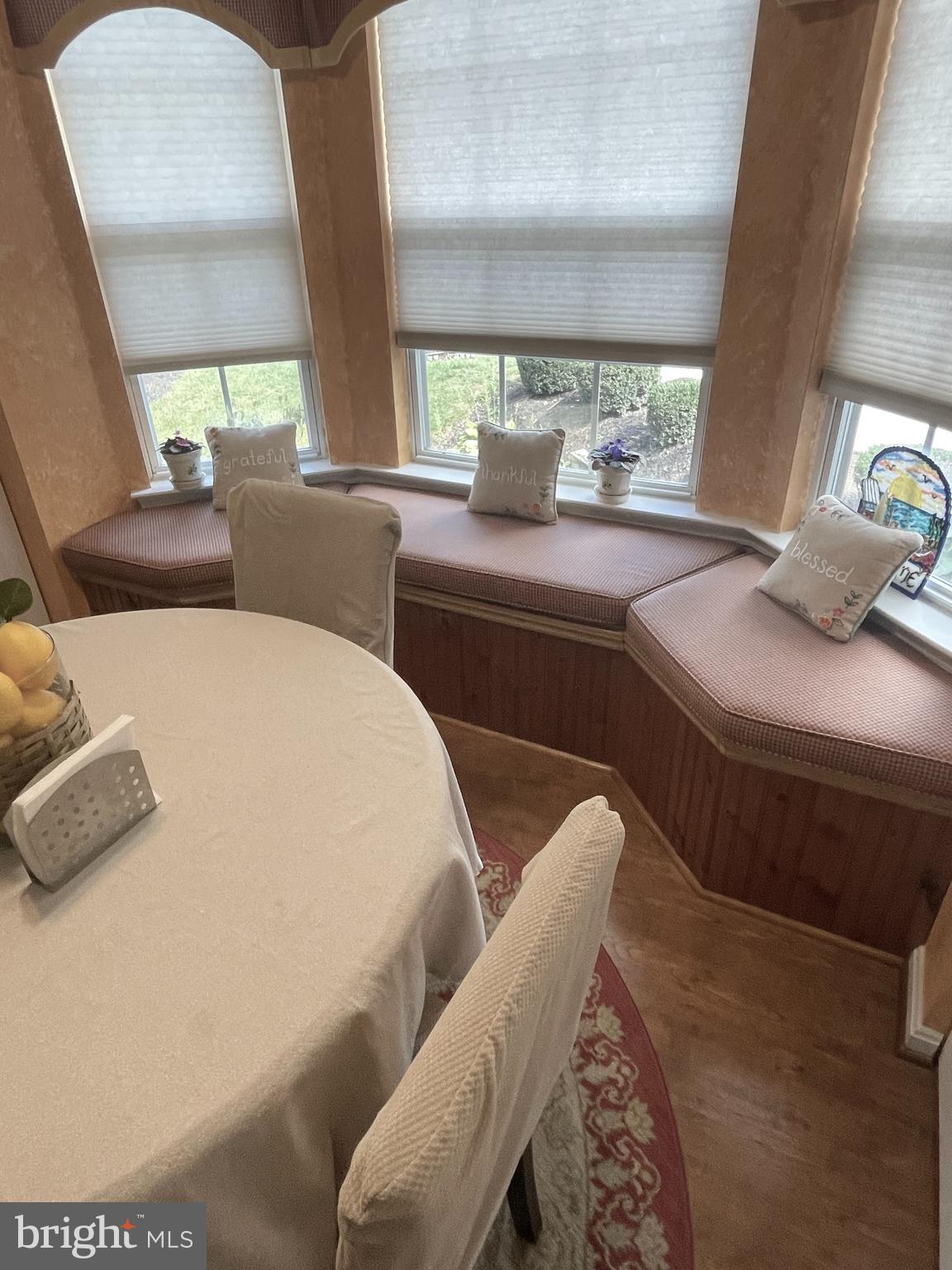 BAYLAND CONDO - Residential