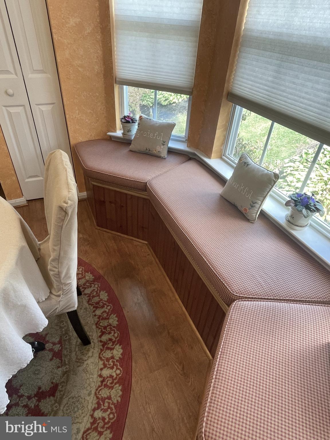 BAYLAND CONDO - Residential