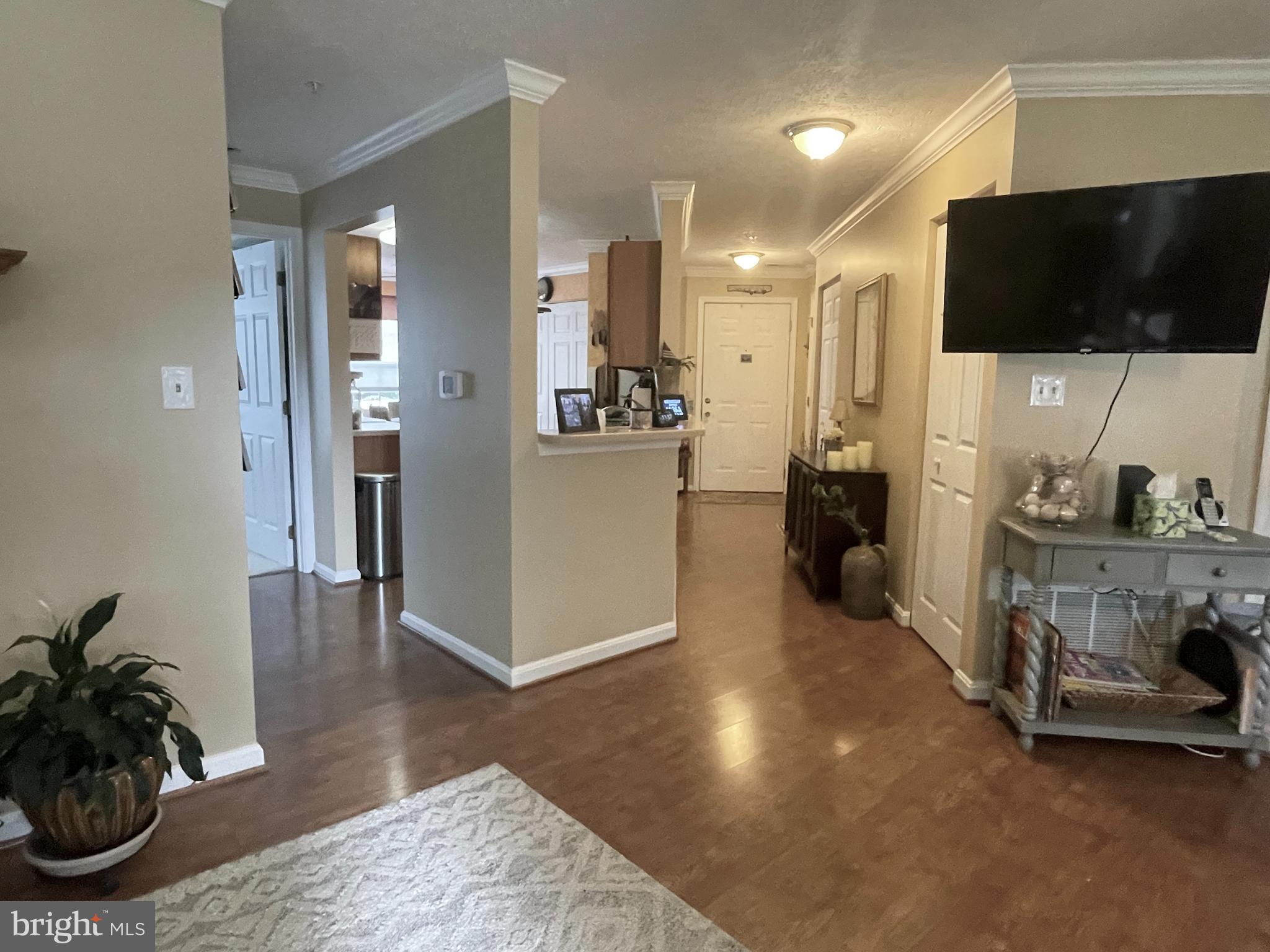 BAYLAND CONDO - Residential