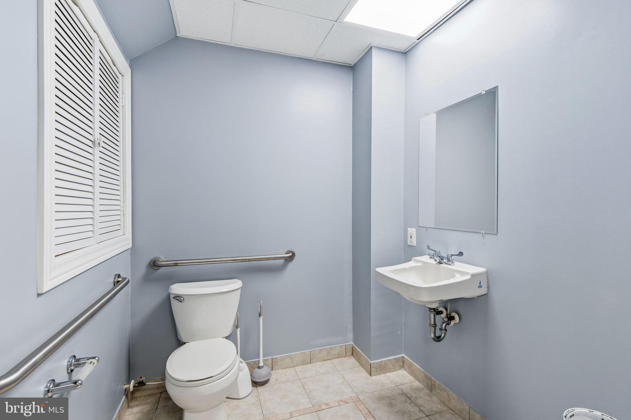 NONE AVAILABLE - Commercial Lease