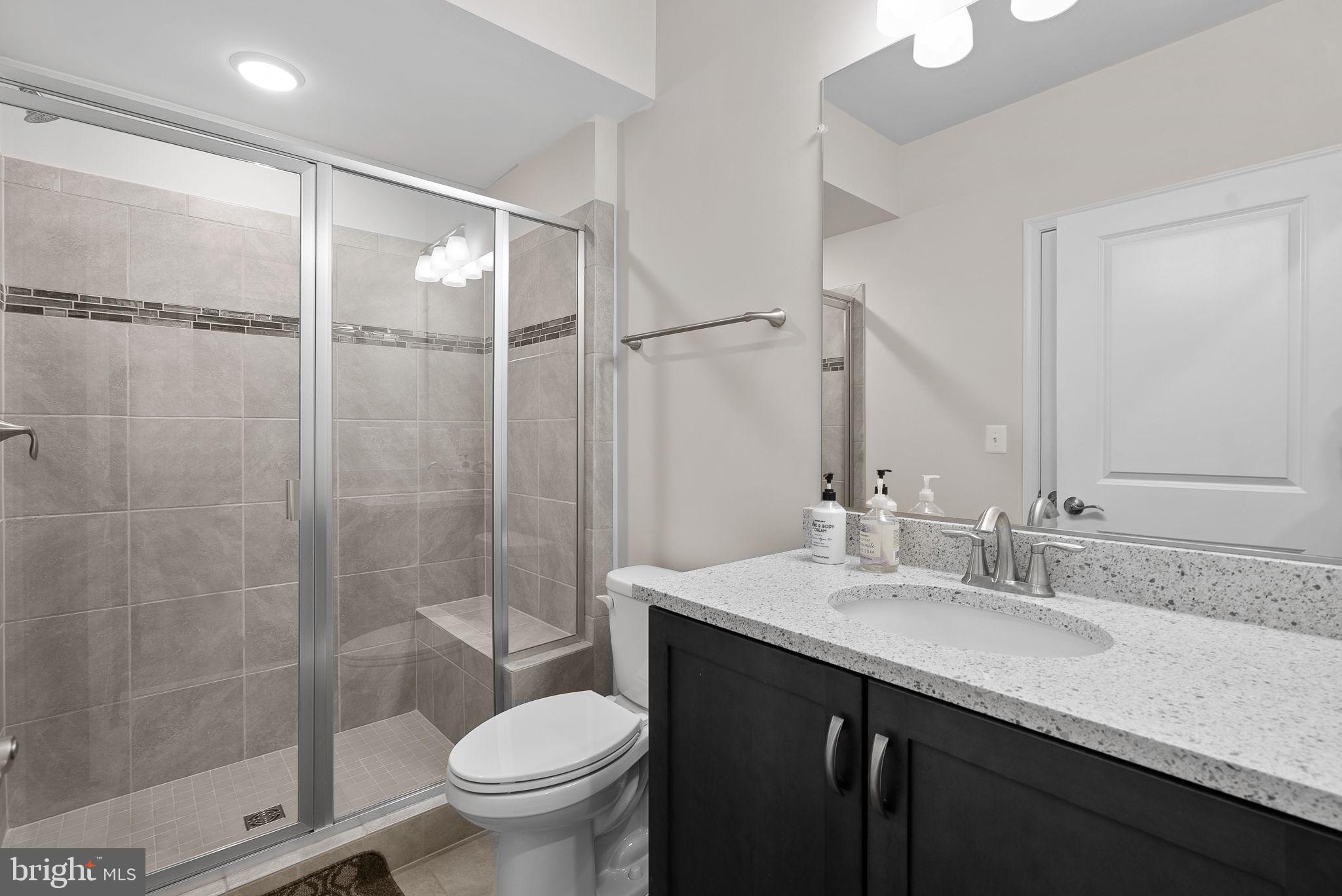 LEXINGTON 7 - Residential