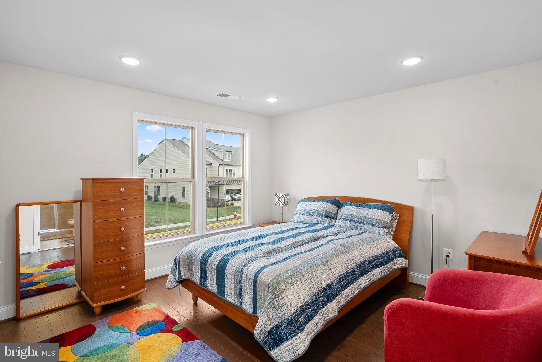 LEXINGTON 7 - Residential