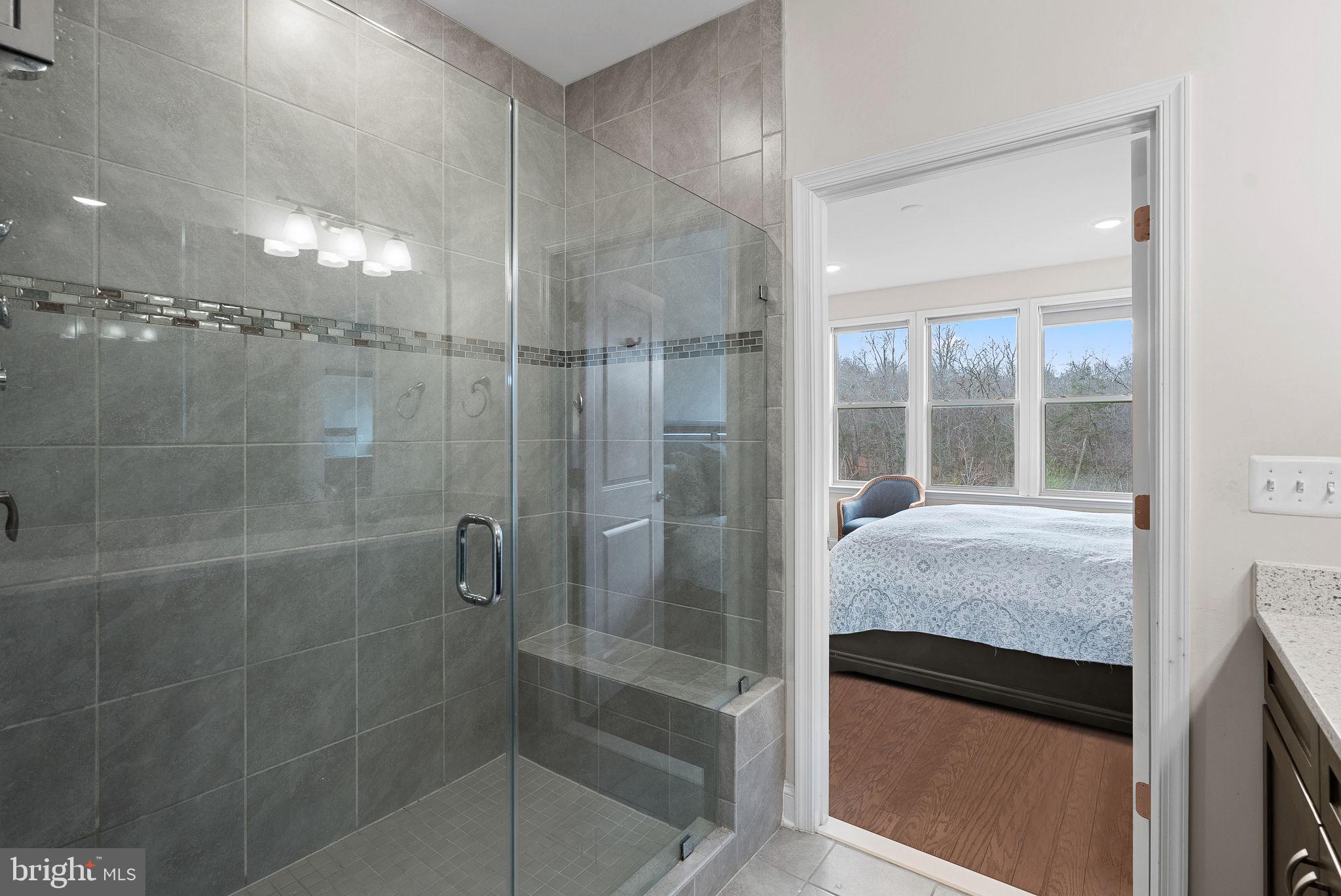 LEXINGTON 7 - Residential