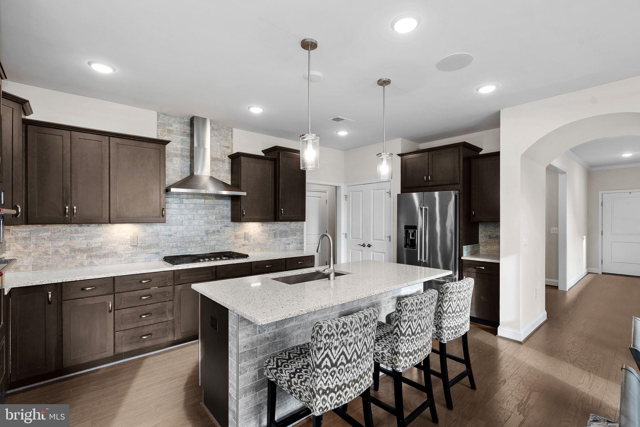 LEXINGTON 7 - Residential