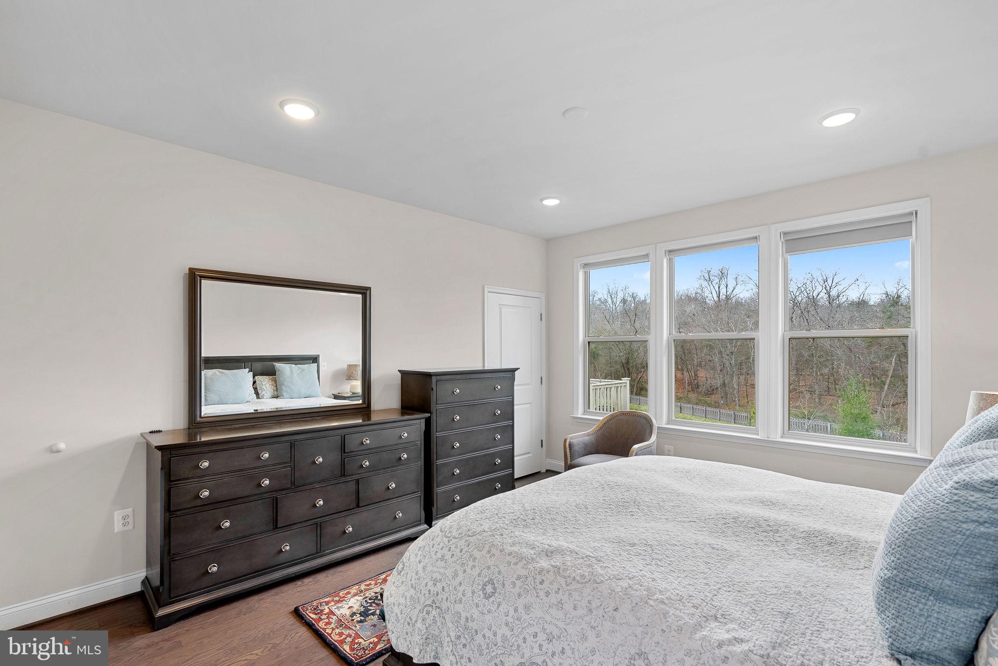 LEXINGTON 7 - Residential