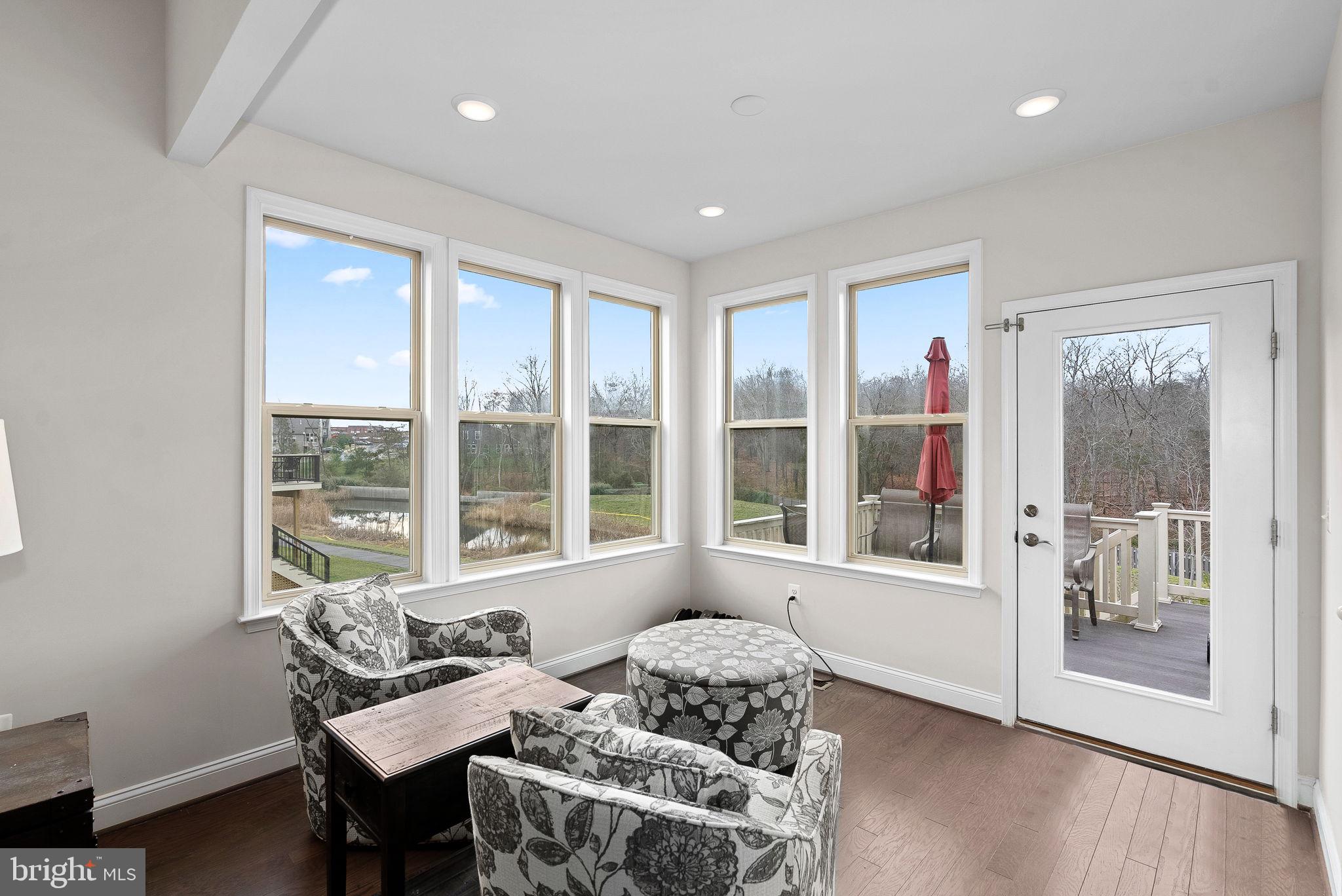 LEXINGTON 7 - Residential