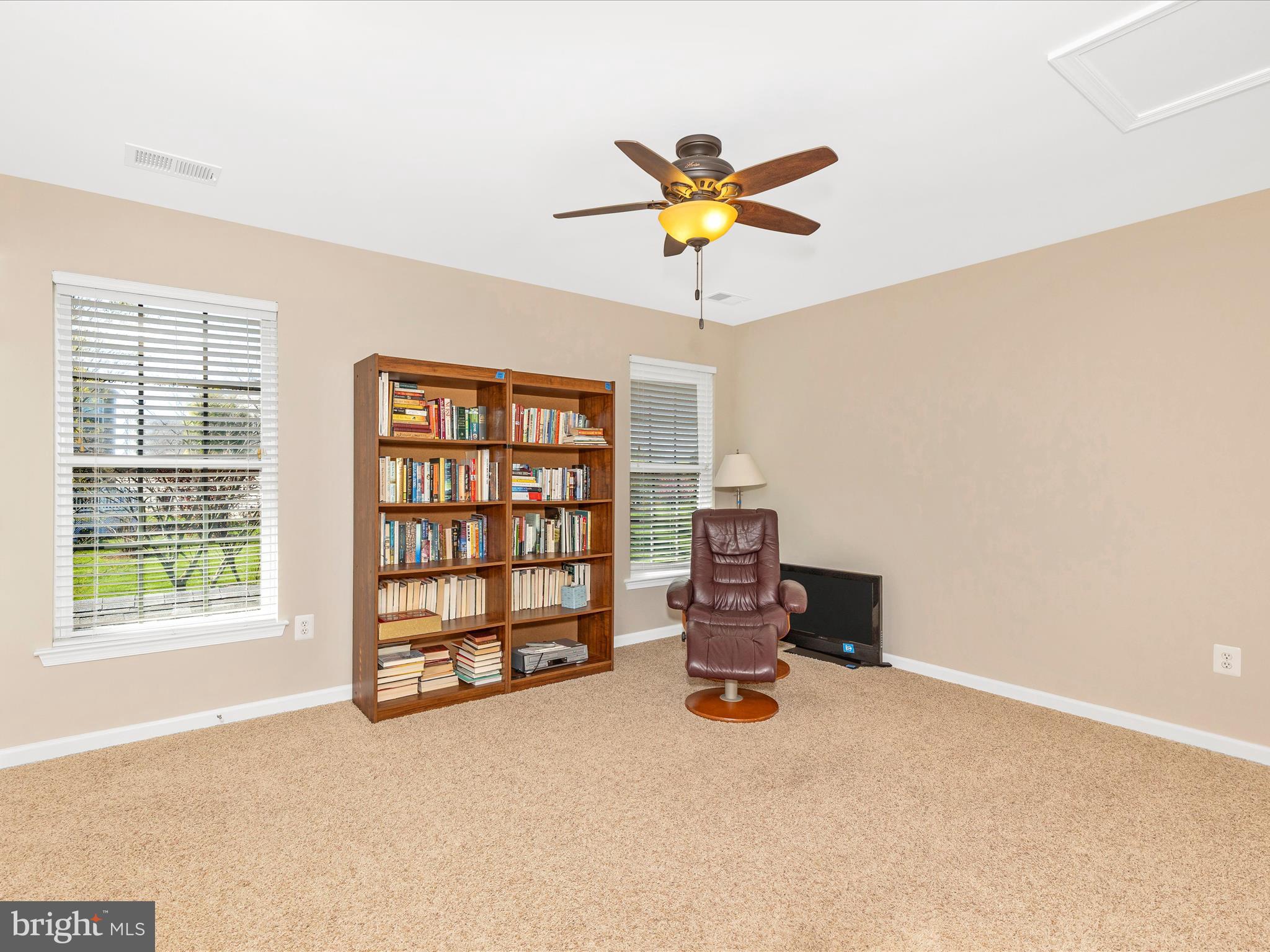 SIGNATURE CLUB AT GREENVIEW - Residential